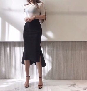 三小姐的咖啡不规则半身裙包臀裙2026新款秋中长款chic鱼尾裙高腰