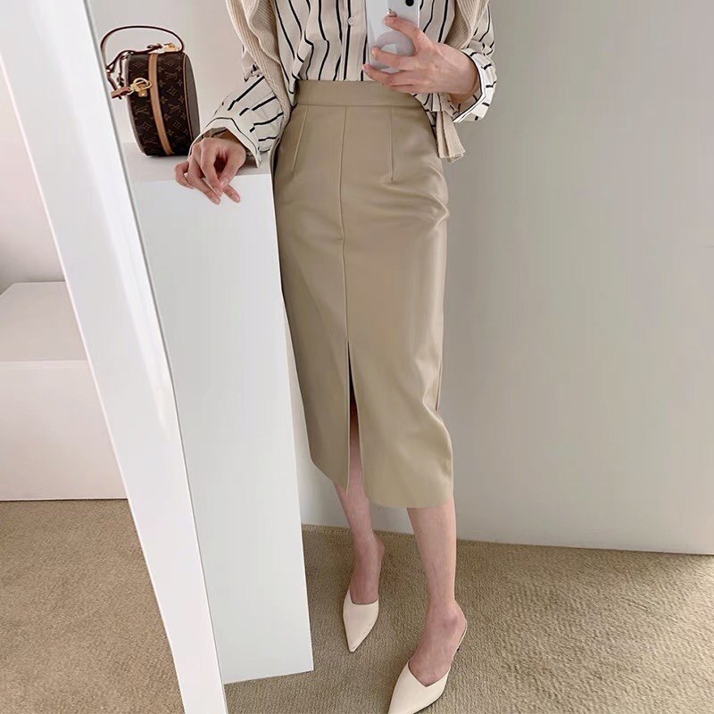三小姐的咖啡小皮裙子2026新款女秋冬中长款高腰半身裙开叉包臀裙