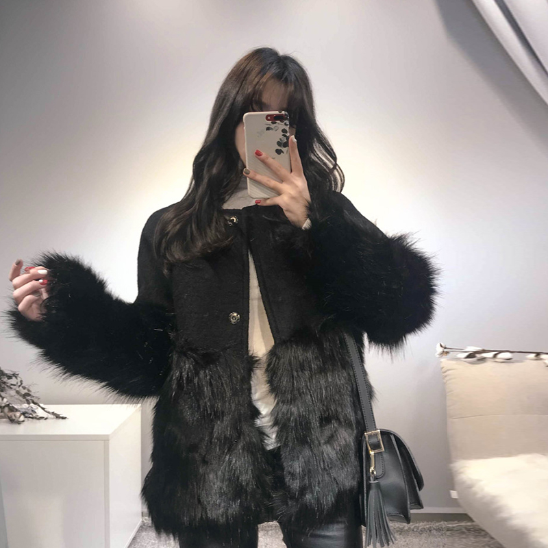 三小姐的咖啡小香风外套2026新款女秋冬款chic毛毛拼接呢子大衣
