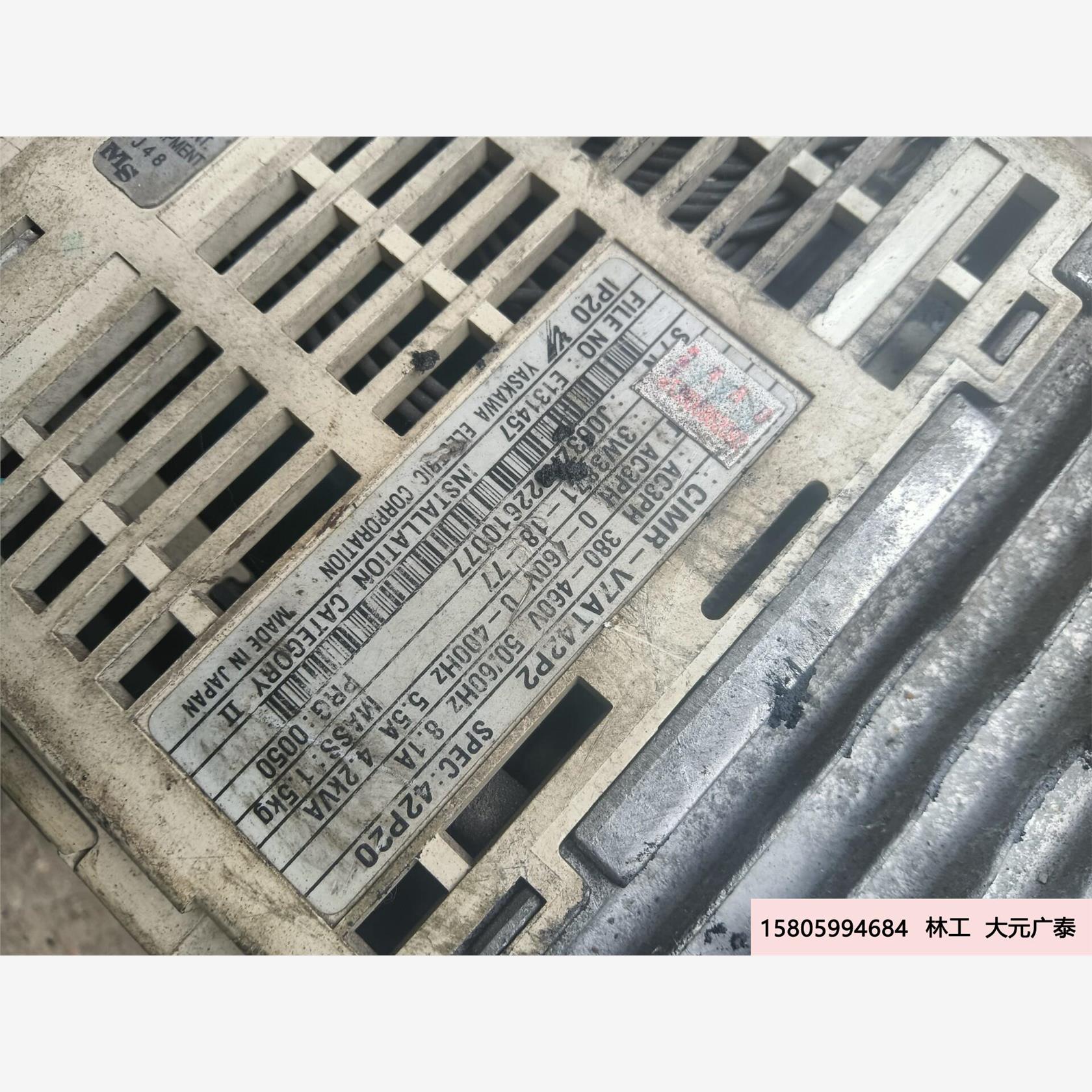 安川变频器CIMR-V7AT42P2 2.2KW 380V，议价