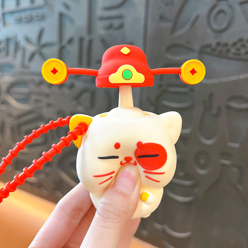 新年财神招财猫捏捏乐精致可爱包包配饰趣味解压小挂件,服饰配件/皮带/帽子/围巾,钥匙扣,淘宝优惠券,粉丝福利购,淘宝优惠卷
