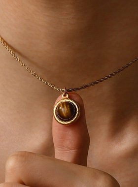 虎眼石吊坠男款潮流高级感小众不掉色美式复古毛衣链子R