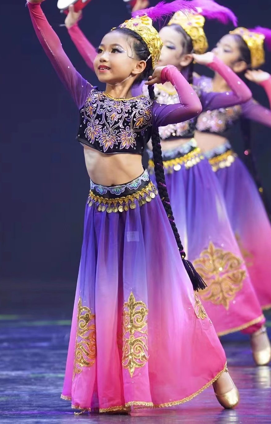 2024新品新疆舞蹈服维族大摆裙民族风舞台演出服儿童表演服饰舞蹈