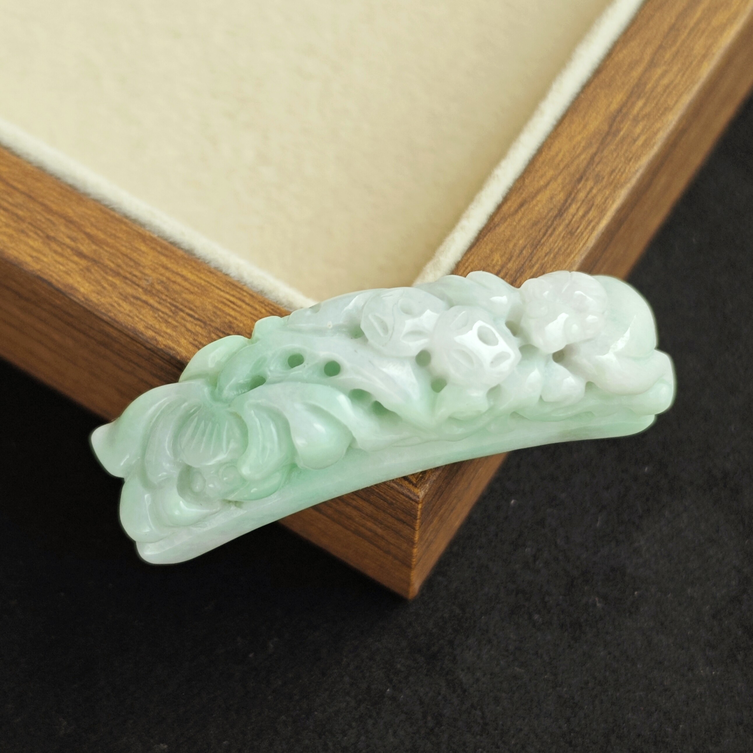 缅甸A货翡翠满雕手牌国风DIY