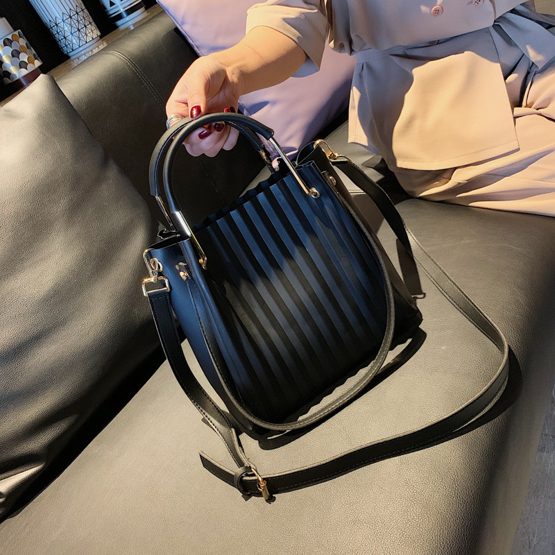 Baobaonv 2019 summer new pattern Korean Edition Simplicity Versatile stripe Bucket bag High-capacity portable One shoulder Inclined shoulder bagin the Leather/Lady bags/Men's bag, Ms. bags  category - from Buy2taobao.com to provide professional Taobao agent buy service