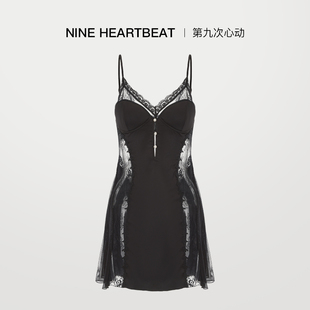 性感冰丝吊带睡裙女夏季新款纯欲带胸垫高级感镂空露背睡衣家居服