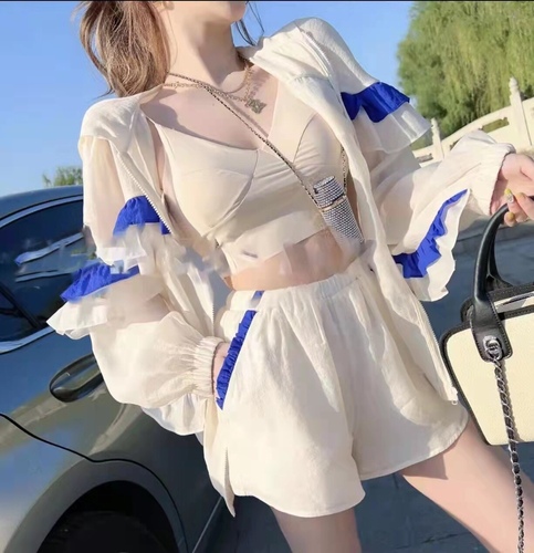 菲菲大码女装 83FFDMNZ8231 菲菲大码女装 83FFDMNZ8231