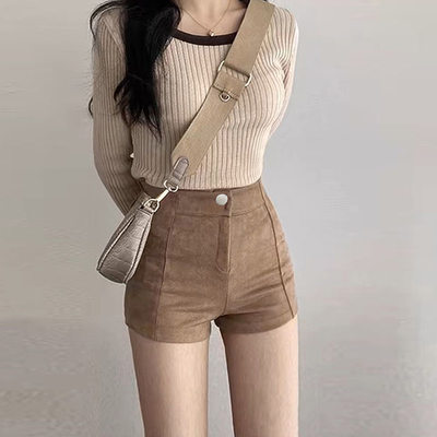 高腰包臀辣妹短裤靴裤