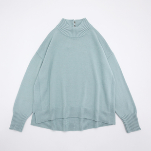 湖水蓝中领后背珍珠扣前短后长两侧开叉羊毛添加oversize廓形毛衣