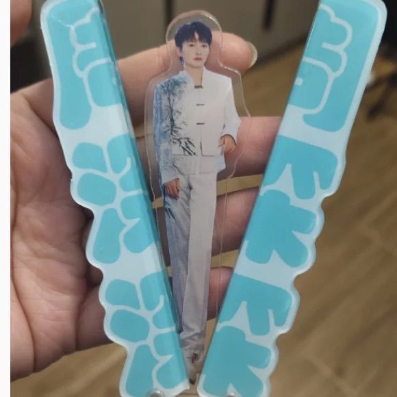 小红书同款周深蝴蝶刀