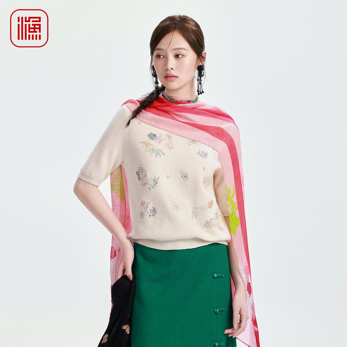 渔牌2026早秋新款花卉刺绣针织衫女套头圆领中袖宽松软糯羊毛上衣