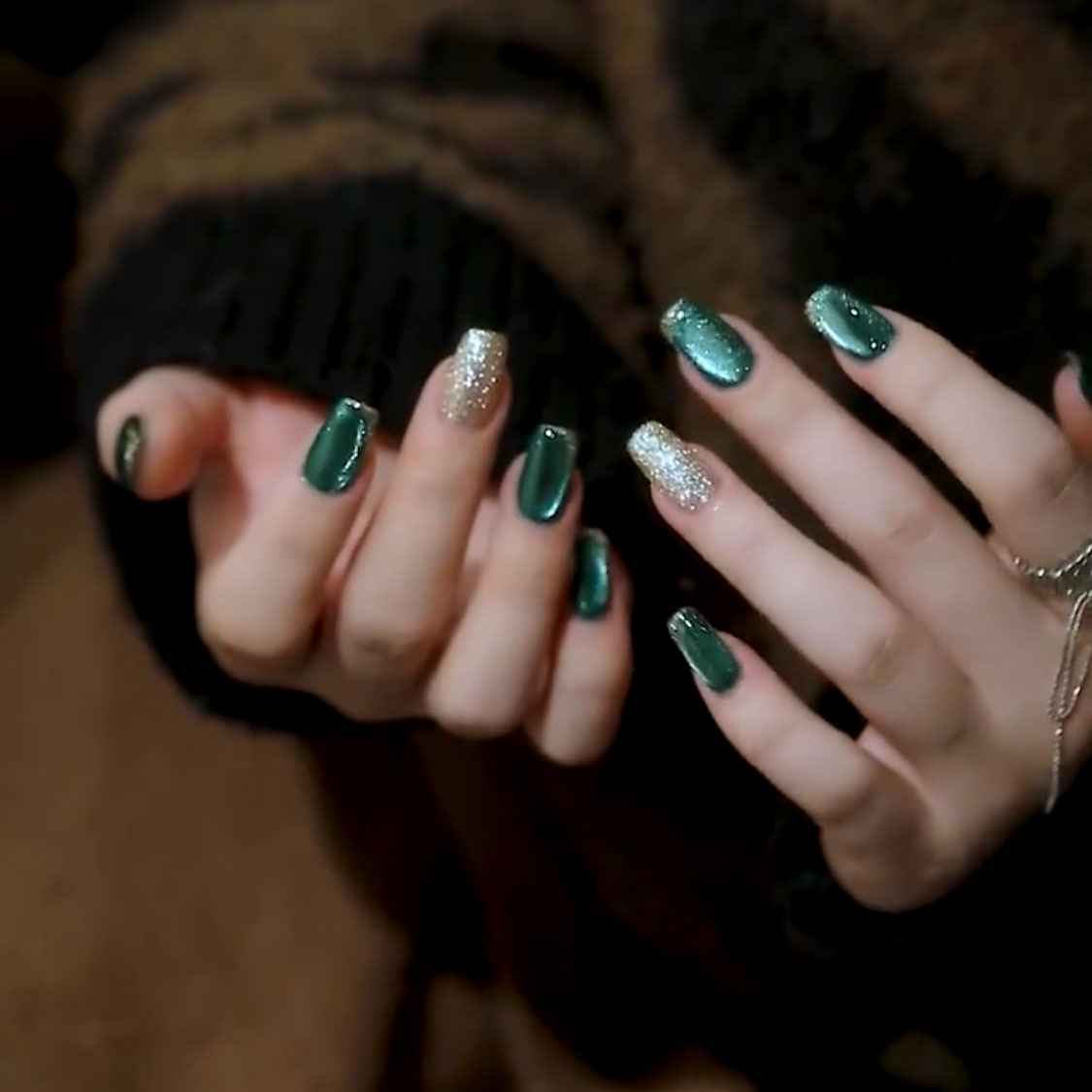 复古闪绿猫眼巨显白纯手工穿戴甲