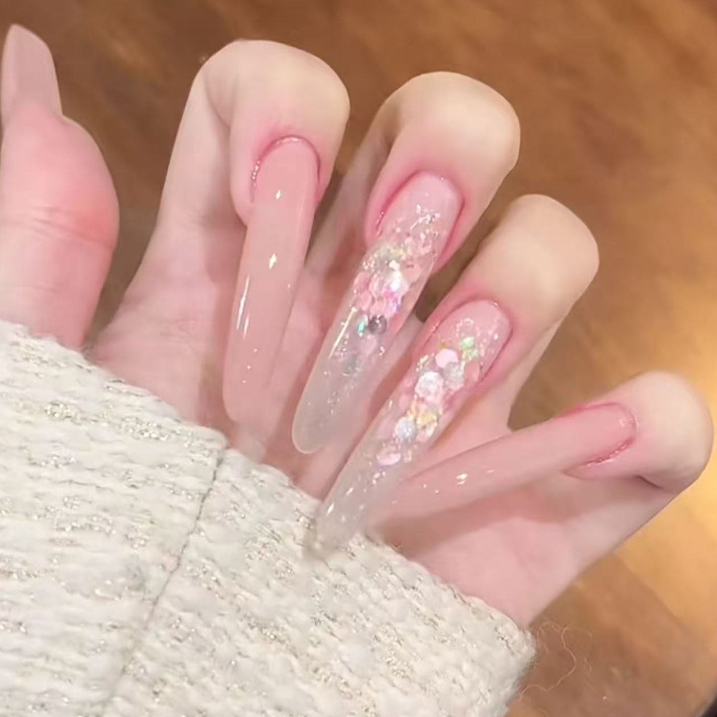 【繁花云锦】纯欲秋冬裸色高级桃粉爆闪碎钻亮片美甲纯手工穿戴甲,彩妆/香水/美妆工具,穿戴甲/甲片,淘宝优惠券,粉丝福利购,淘宝优惠卷