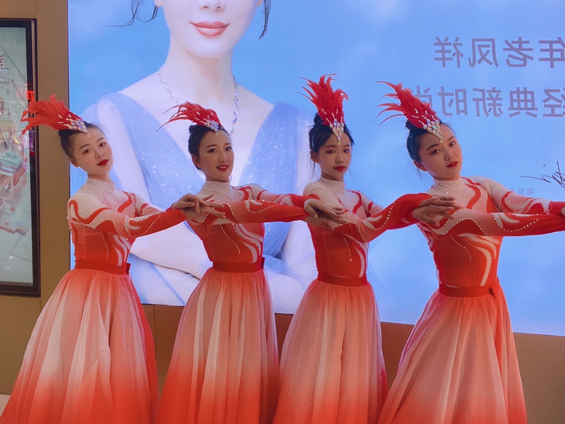 古典演出服中国风大摆裙