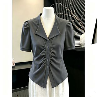 微胖妹妹时尚百搭设计感短袖上衣夏装新款大码V领显瘦修身T恤