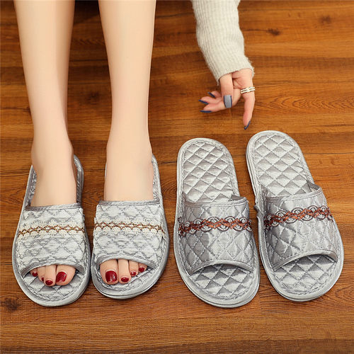 起彩露趾防滑欧式室内舒适拖鞋