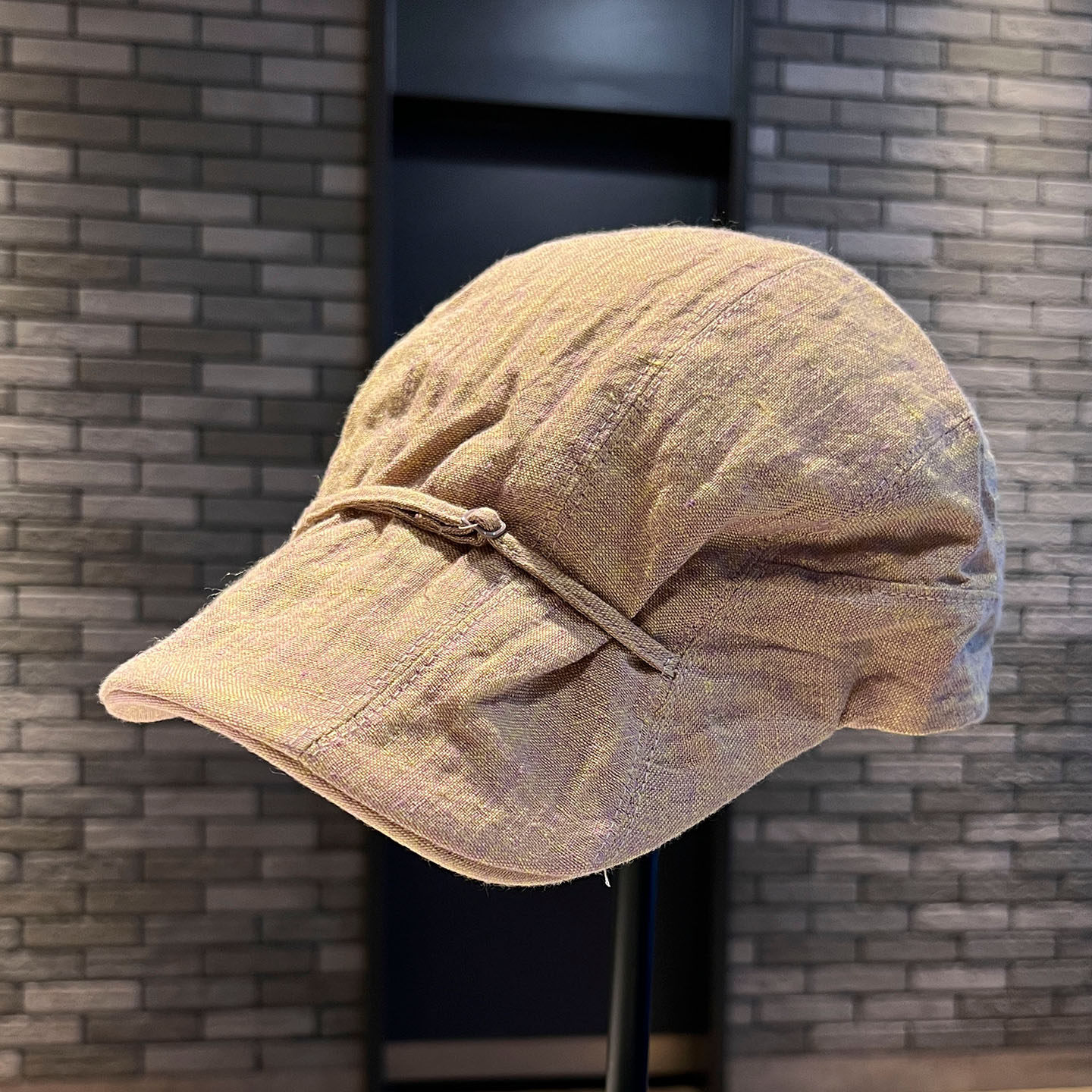 日系复古亚麻显脸小男女款鸭舌帽