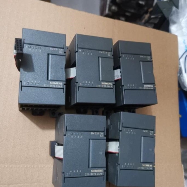 【议价】EM221CN 221-1BF22-0XA8 有质保欢迎询价
