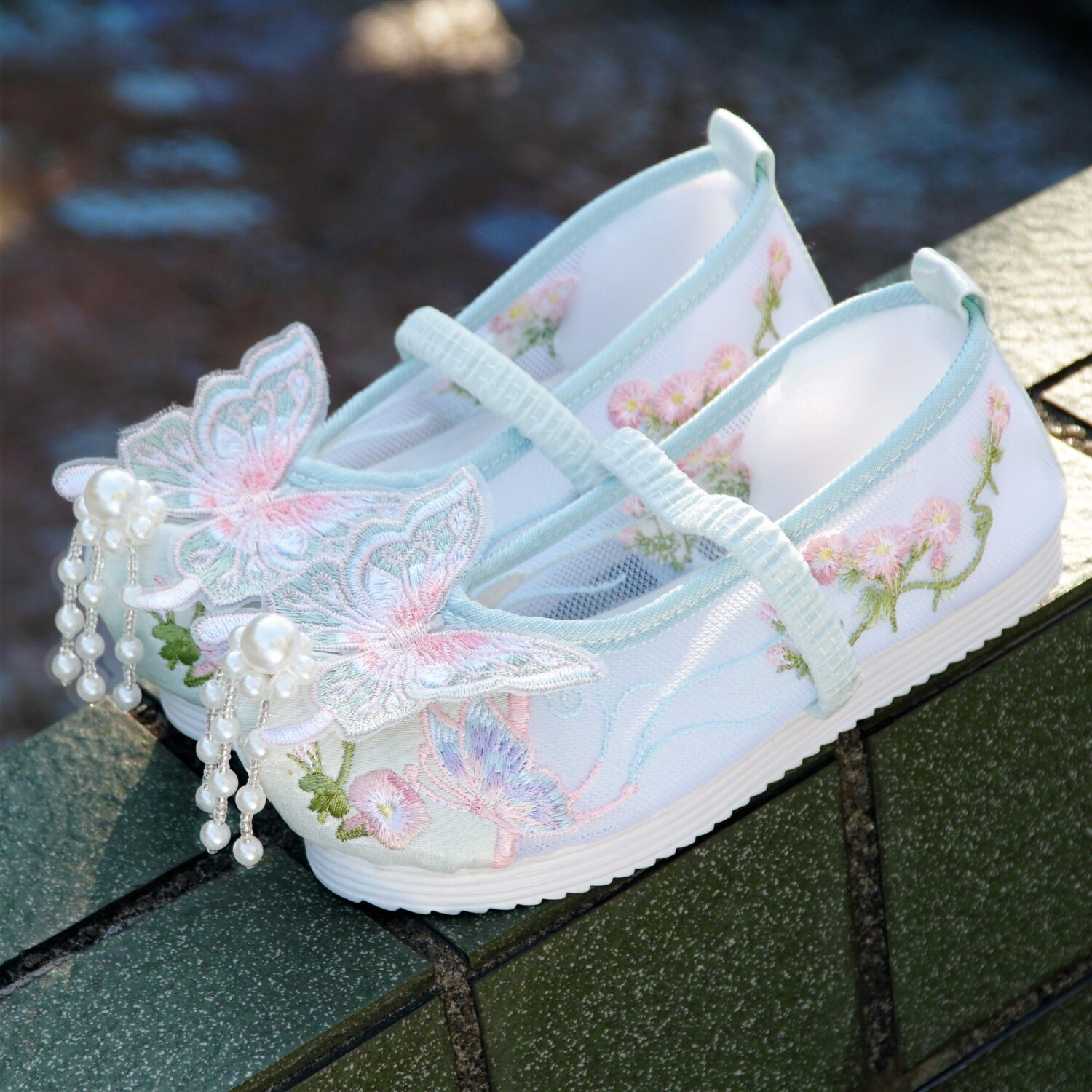 春季儿童宝宝绣花鞋手工布鞋民族风老北京古风古装汉服鞋女童透气
