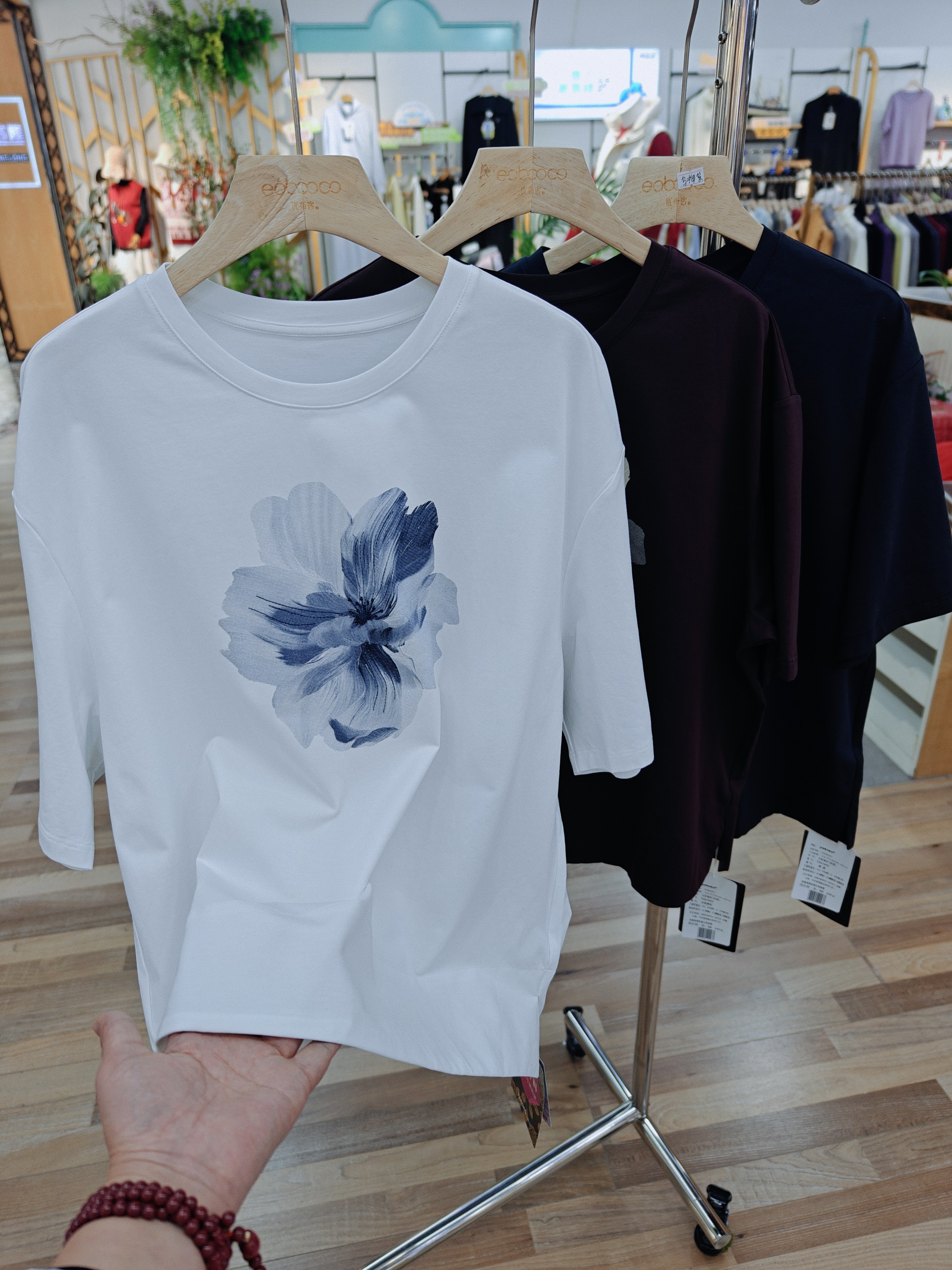 2026雅可女士夏款冰棉短袖T恤印花大花朵宽松大码显瘦女装261602