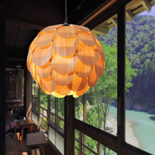 原木风餐厅木质圆球松果创意吊灯