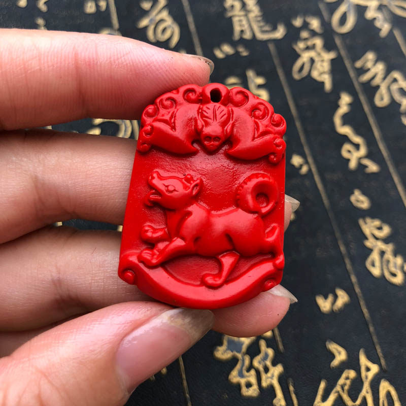 生肖狗吊坠台湾原色朱砂帝王红狗来福旺玉佩男女转运项链证书