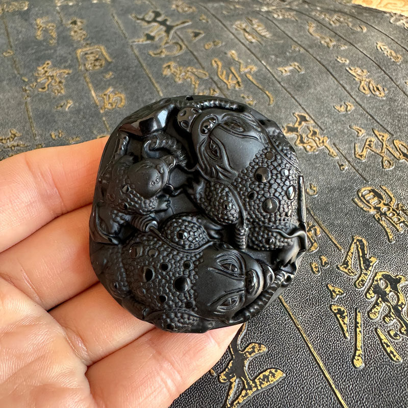 豁达客男女黑曜石蟾蜍项链圆牌