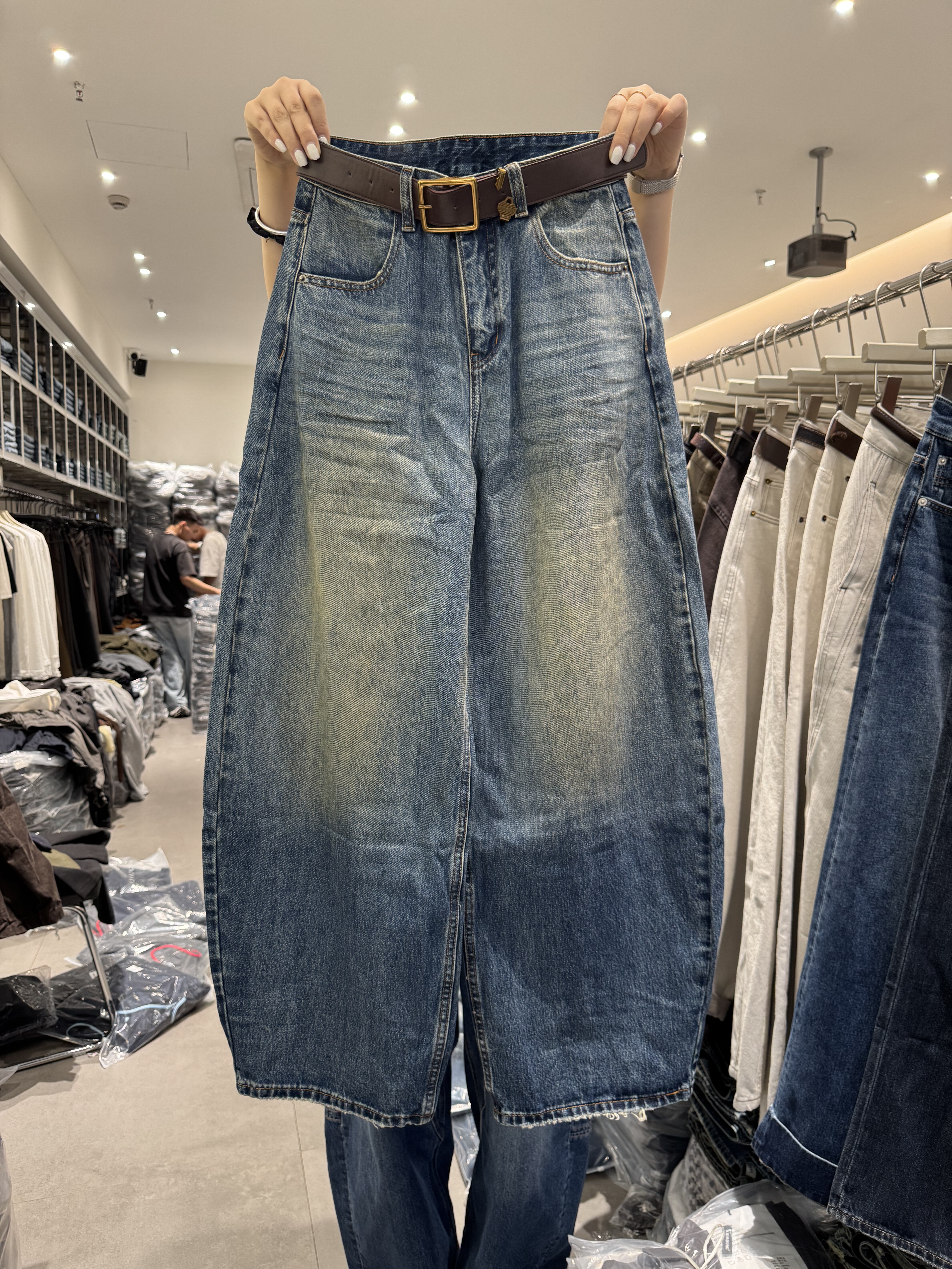 9918-1欧货2025冬季新款时尚高腰显瘦植绒阔腿弯刀裤女休闲牛仔裤