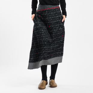城市山民UrbanTribe2025冬女式羊毛混纺手工拱针半裙CF89192