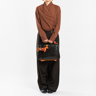 城市山民UrbanTribe2025冬女式全棉偏襟宽松衬衫CF39216