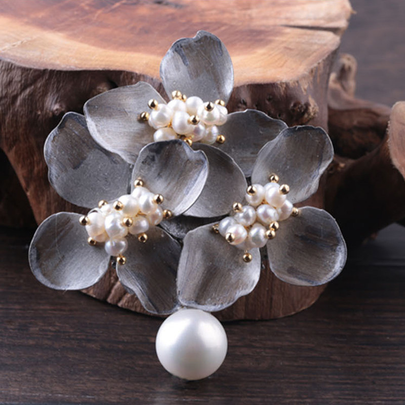 欧美夸张复古珍珠大胸针女高档胸花韩国奢华大气配饰大衣外套开衫在类目 饰品/流行首饰/时尚饰品新, 胸针中 - 来自Buy2taobao.com提供专业的淘宝代购服务