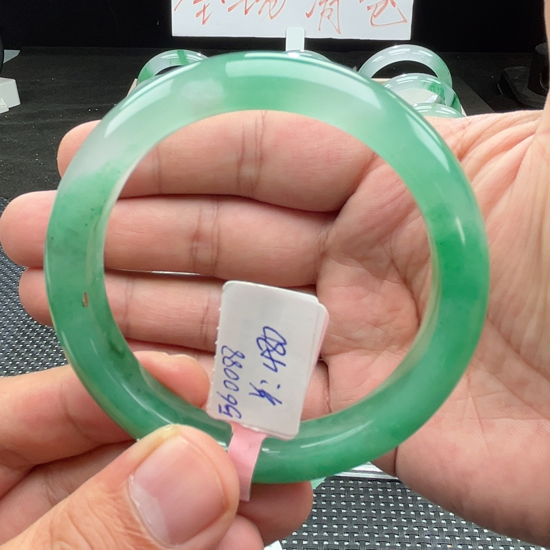 5556圈口非洲翠手镯