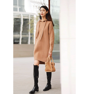 白领羊毛强缩绒带帽长袖下摆前短后长连衣裙 YMRONG21-301