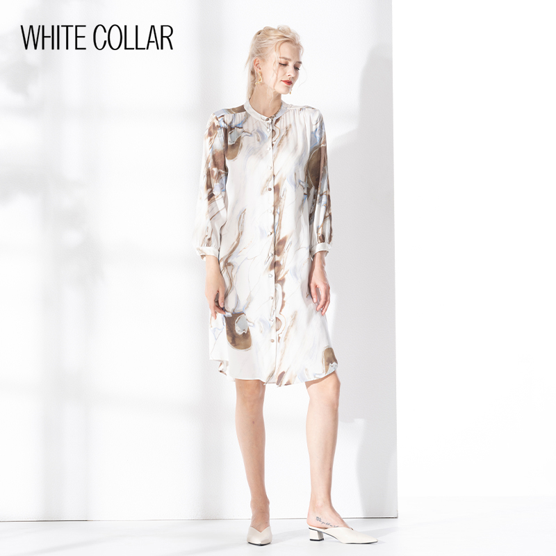 小立领开衫式包扣长袖系带连衣裙