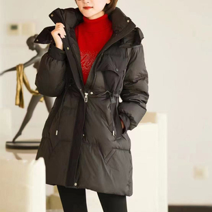 white collar黑色拉链带帽腰收绳短款羽绒服GAD03A912