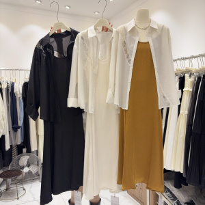 好看独特漂亮小上衣蕾丝拼接衬衫女长袖薄款吊带连衣裙丝滑长裙