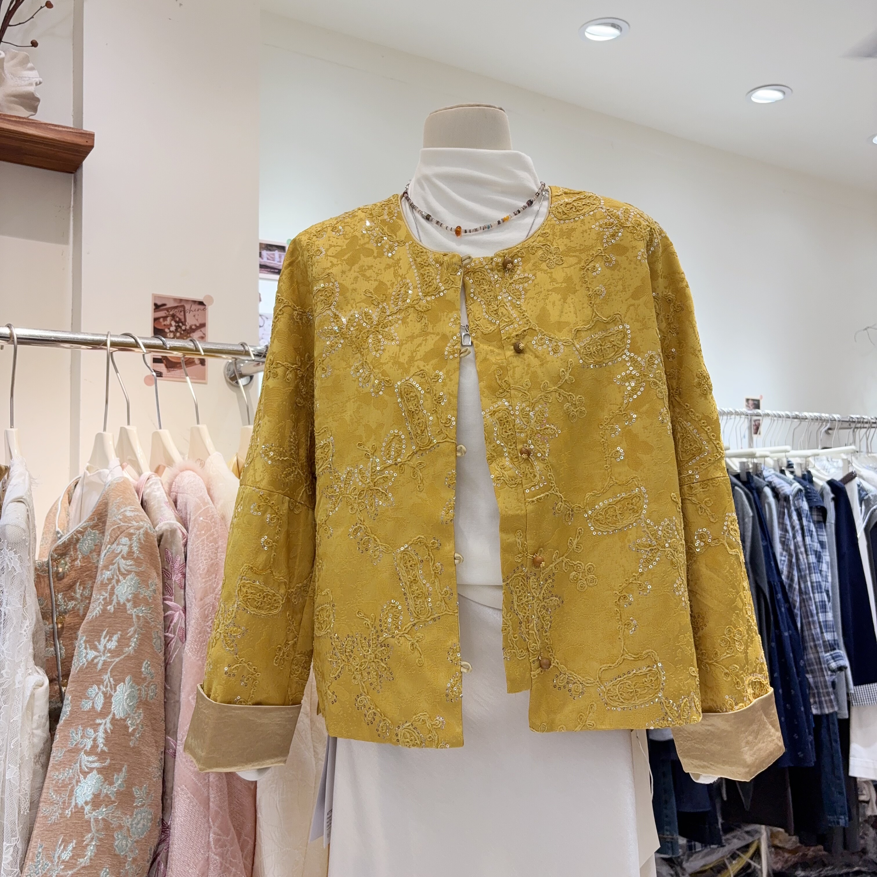 新中式国风禅意黄色唐装外套女夹薄棉重工珠片提花无领上衣气质