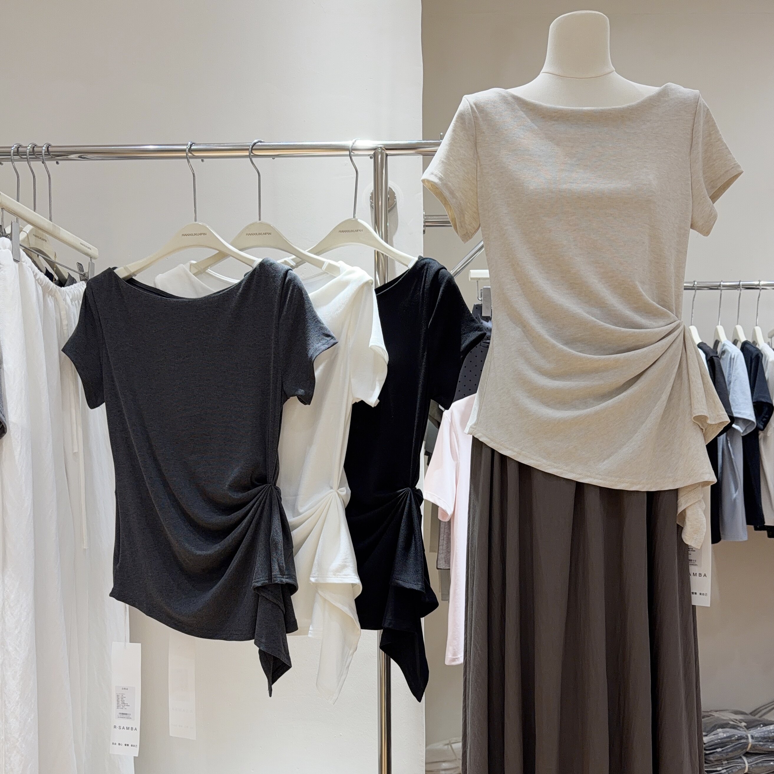 气质优雅！大圆领T恤女短袖褶皱交叉收腰上衣莱赛尔棉打底衫小众