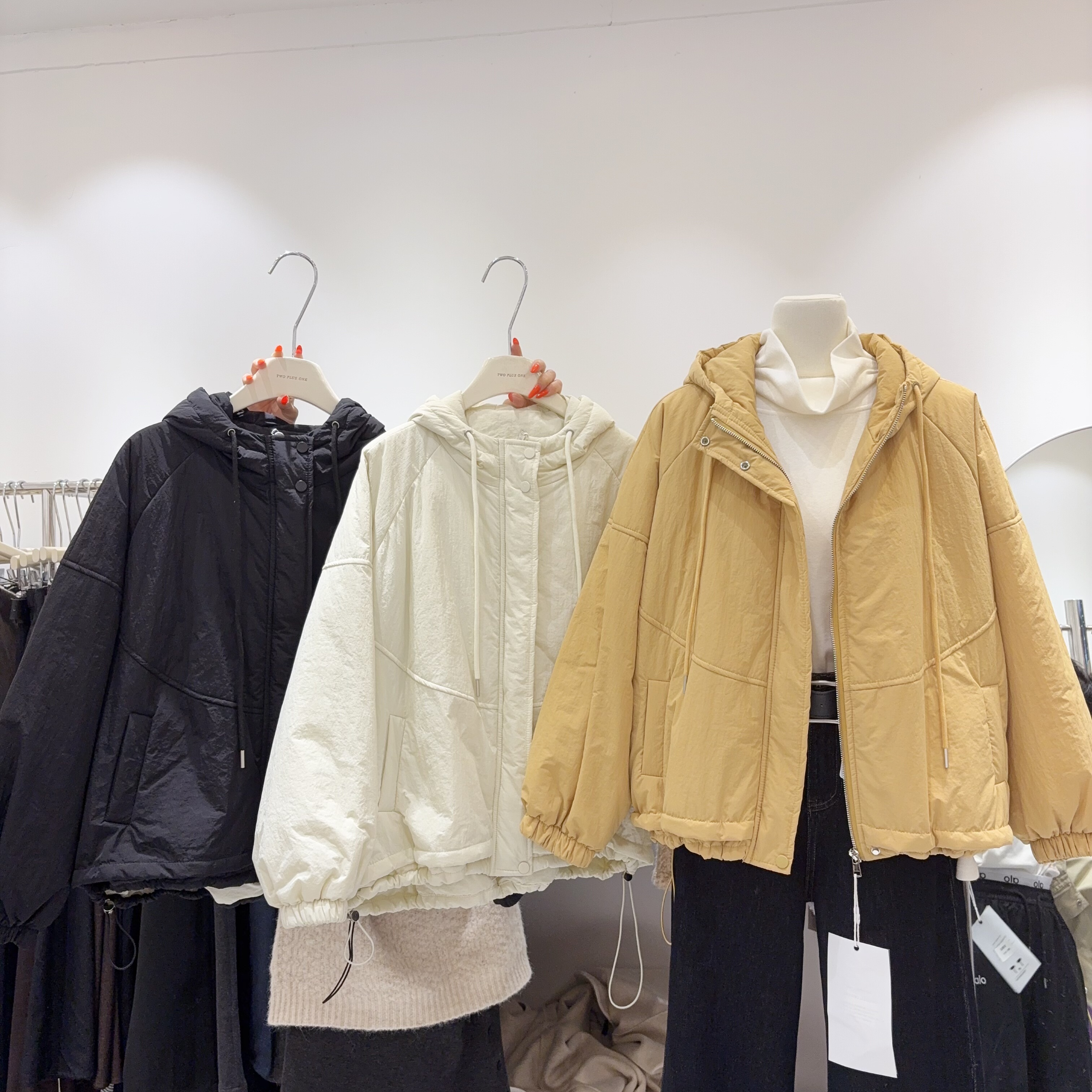 高级感大牌气质棉服外套女连帽冲锋衣夹棉休闲上衣宽松保暖夹克女