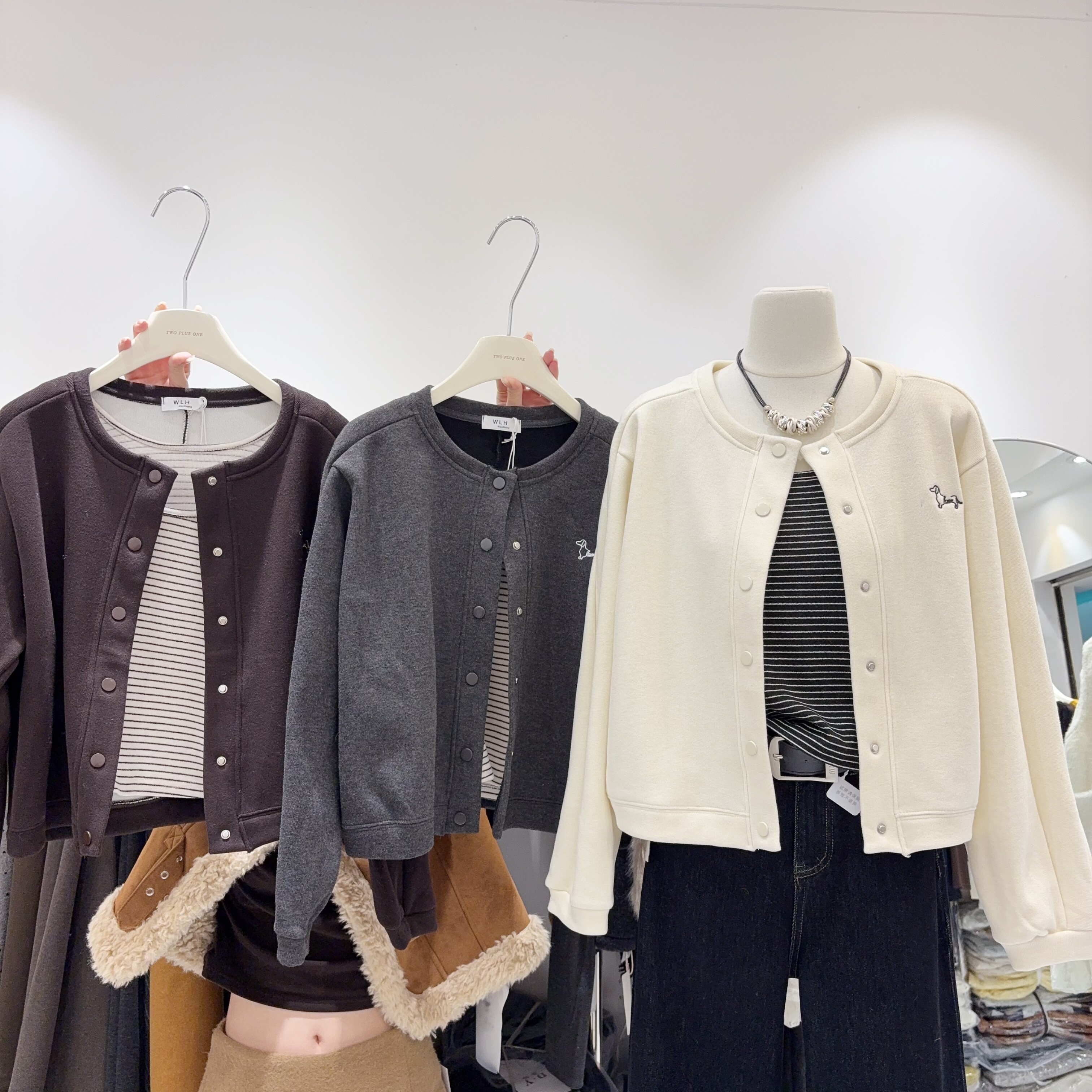 韩国小众秋冬加绒棒球领卫衣外套+条纹背心两件套上衣减龄百搭