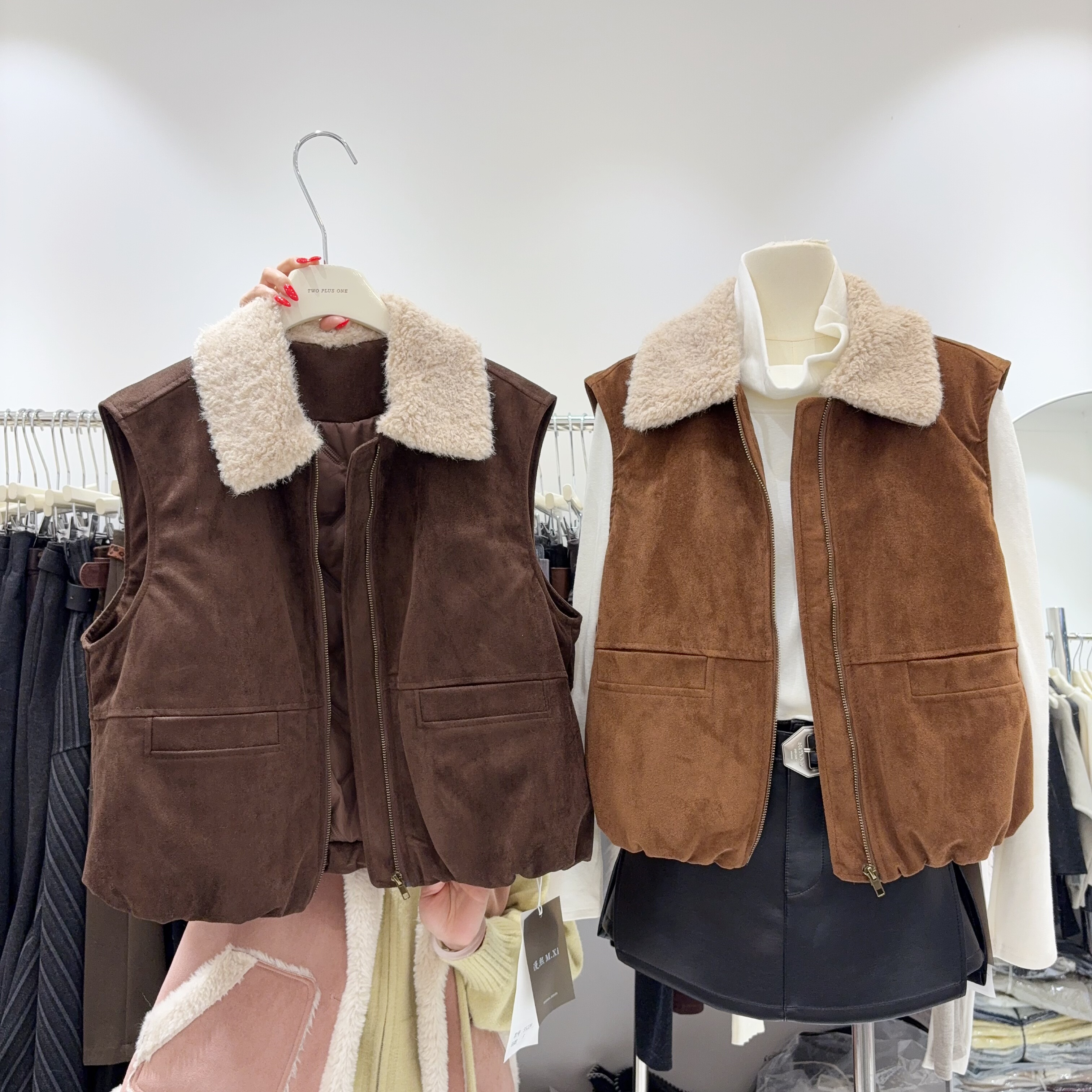 时髦复古感！毛毛领拼接麂皮绒马甲外套加棉加厚保暖坎肩背心叠穿