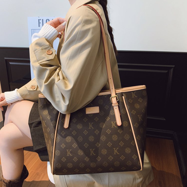 复古老花大容量包包女2025新款时尚单肩手提包百搭通勤腋下托特包