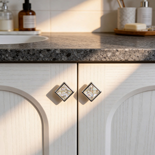 法式高级复古创意打孔衣柜门拉手家用银色黄铜床头柜橱柜抽屉把手