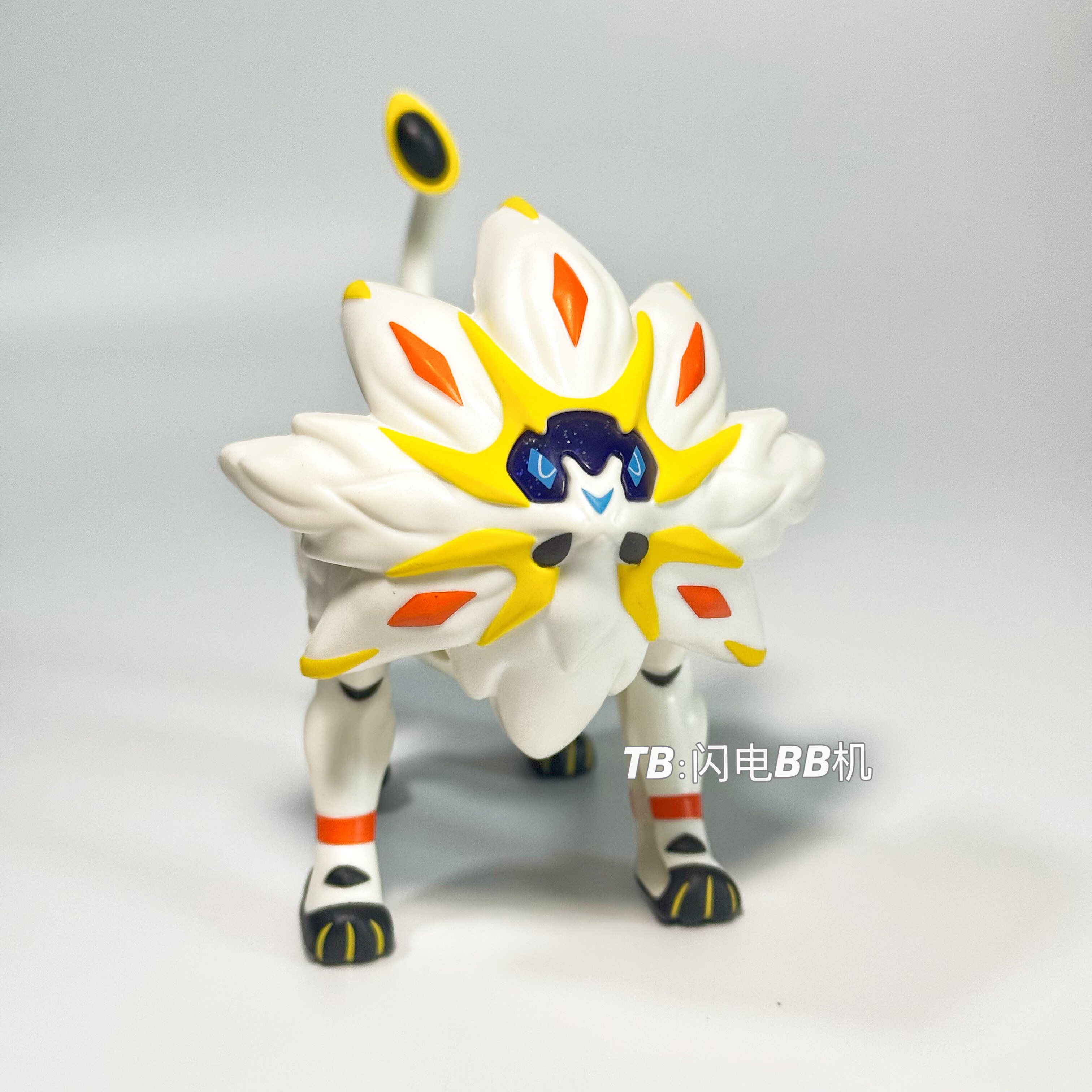 海外版麦当劳玩具 宝可梦 宠物小精灵 太阳神兽雄狮索尔迦雷欧