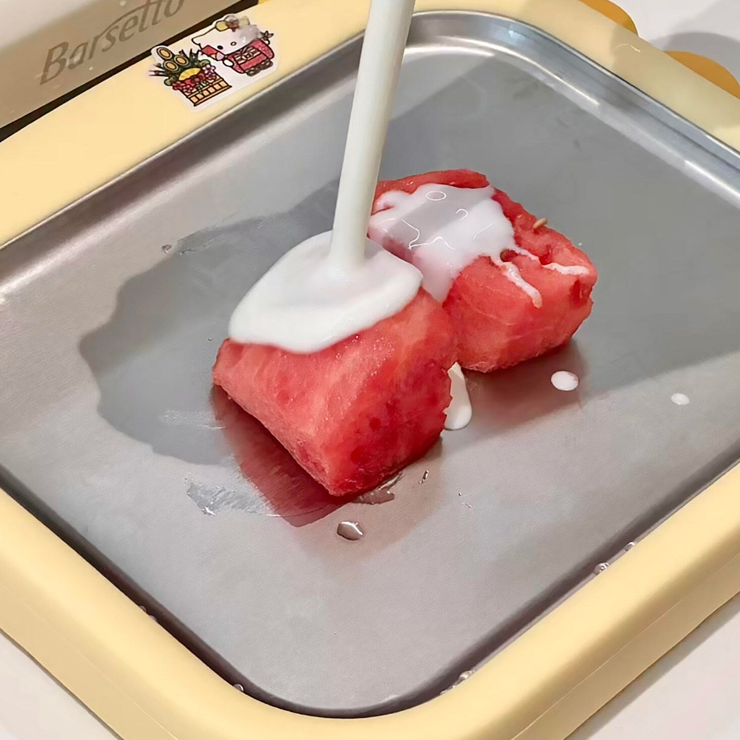 插酸奶儿童电炒小型自制家用diy水果盘炒冰机冰淇淋酸奶机冰沙免