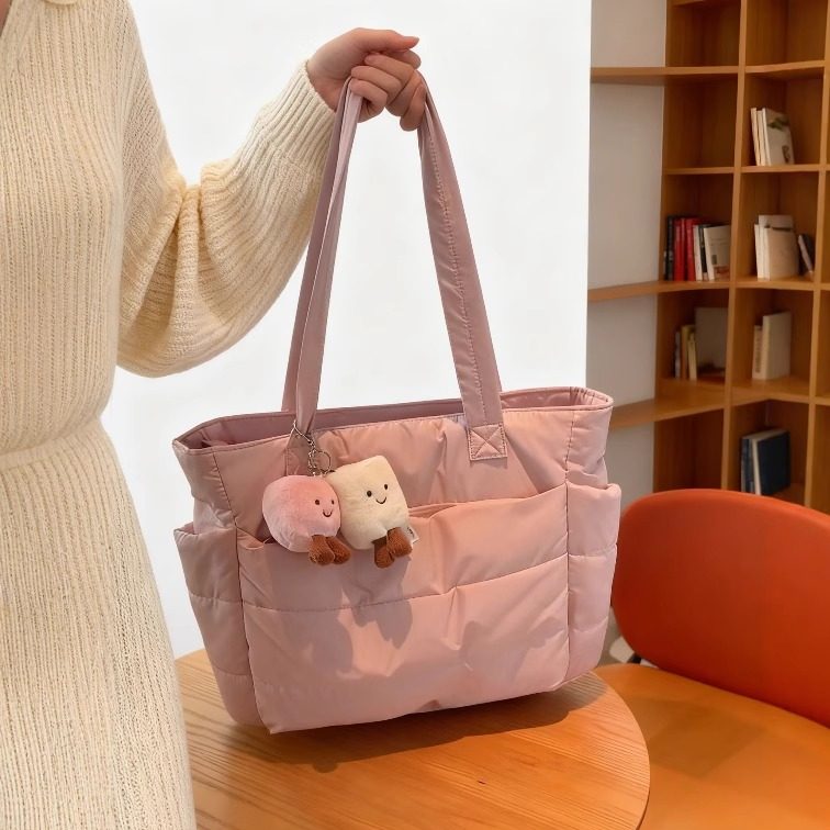 买了就会一直背的高颜值粉色托特