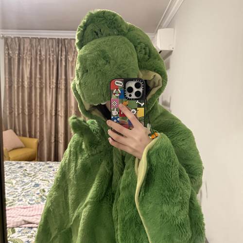 抱抱龙毛毯办公室午休毯子秋冬连帽披肩一体冬季两用可动高级斗篷