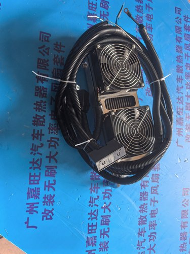 福特撼路者2.3 改装全铝加厚加大加密变速箱油冷器带线速控制安装