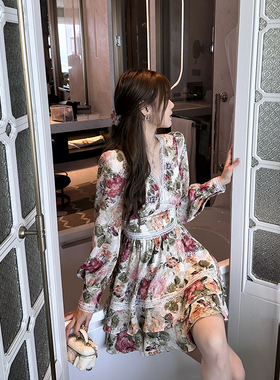 宁芙心心 原创设计 法式庄园风情 浪漫氛围蕾丝边繁花 长袖连衣裙