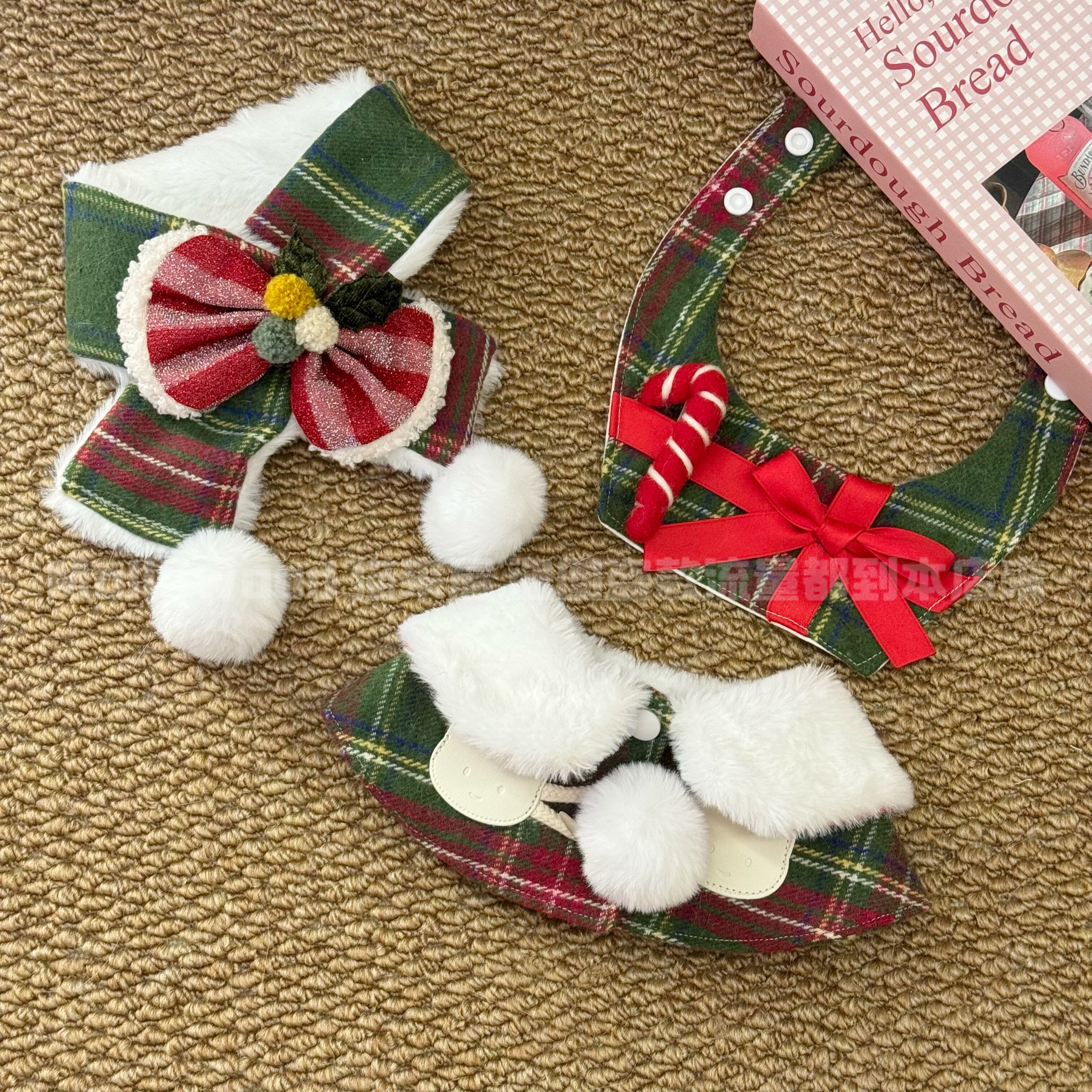 Mollywood 猫来屋 圣诞节毛绒帽子 宠物头套猫咪帽子 圣诞风衣